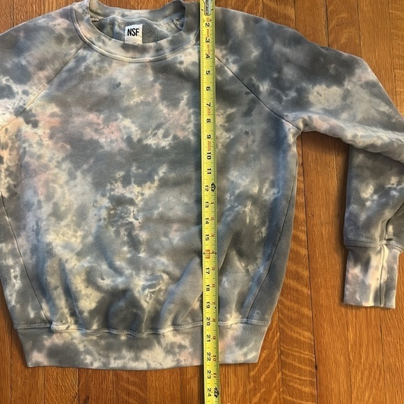 NSF SET crew neck sweatshirt and joggers. - Picture 6 of 11